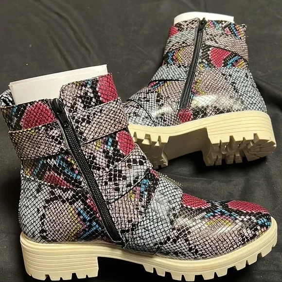 Over ankle high boots - Picture 5 of 7